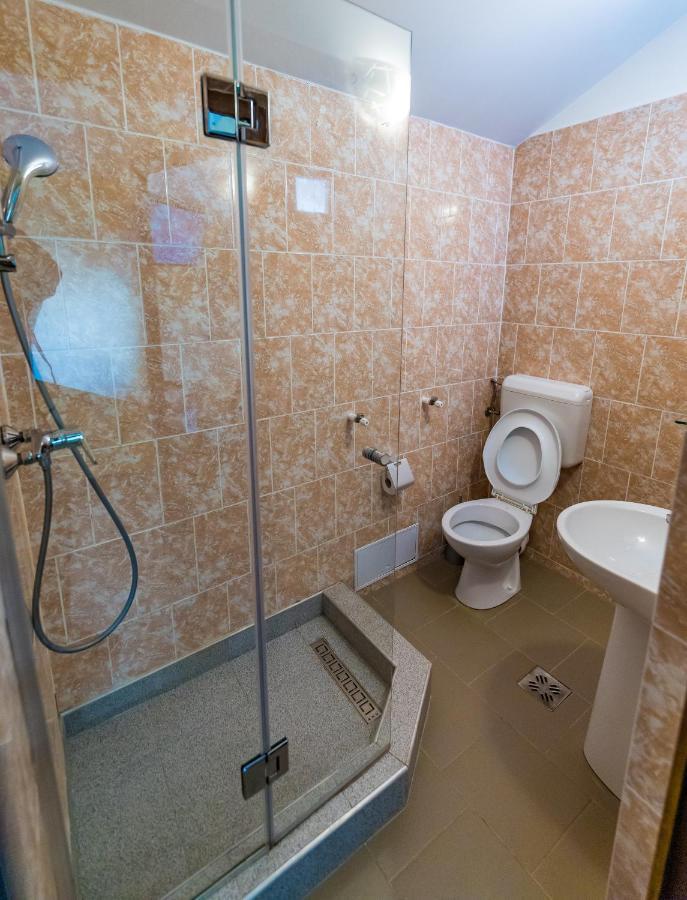 Micul Golf Otel Două Mai Dış mekan fotoğraf